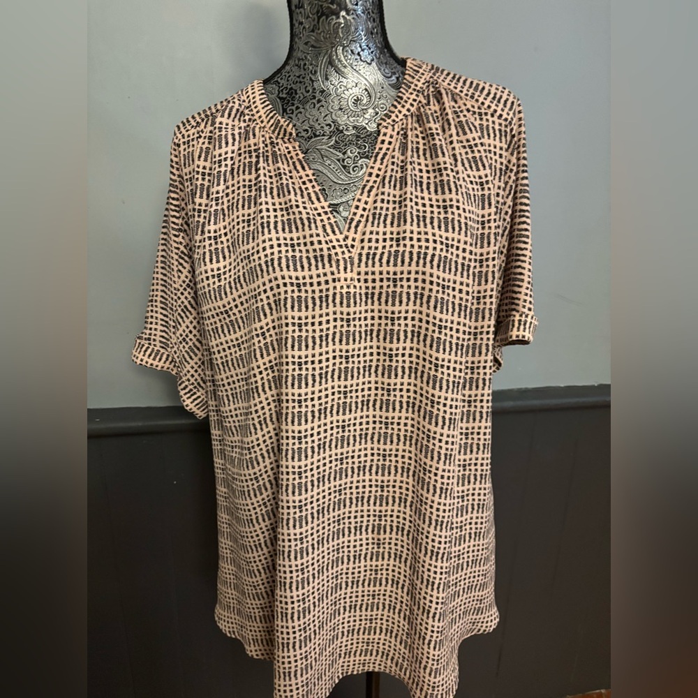 Worthington Tan and Black Grid Pattern Blouse